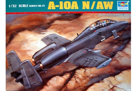Trumpeter A-10A Thunderbolt II N/AW - 1/32 Scale - 2215