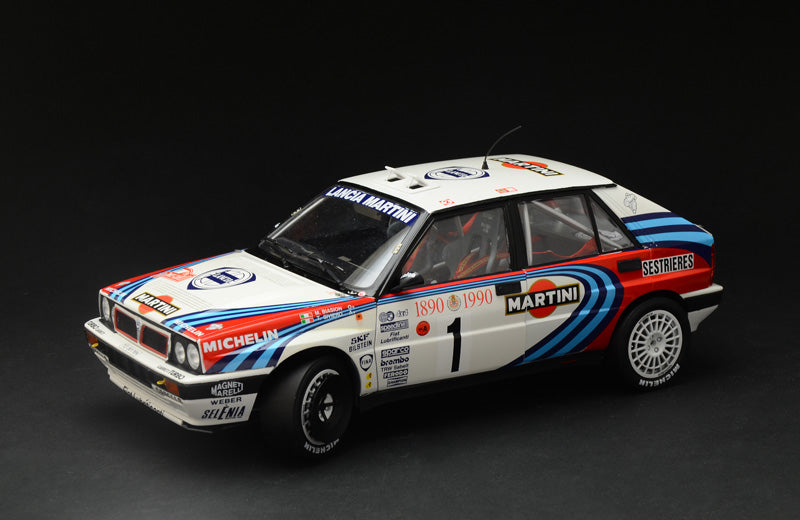 Italeri Lancia Delta HF integrale 16v - 1/12 Scale Model Kit