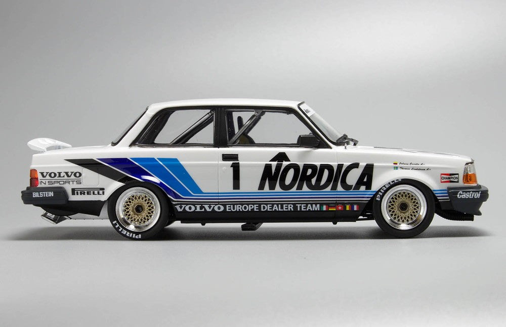 Platz Volvo 240 Turbo 1986 ETCC Hockenheim Winner - 1/24 Scale Model Kit