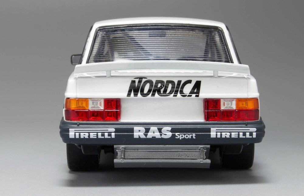 Platz Volvo 240 Turbo 1986 ETCC Hockenheim Winner - 1/24 Scale Model Kit