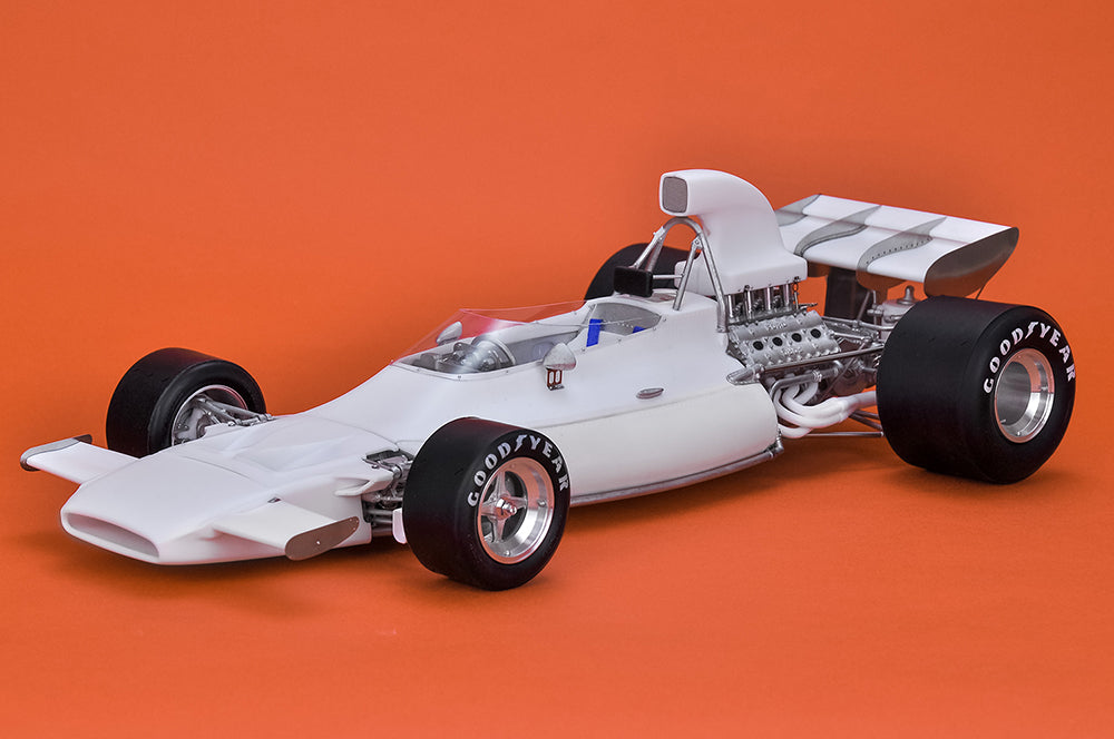 1/12 Scale Model Kit: McLaren M19A Full Detail