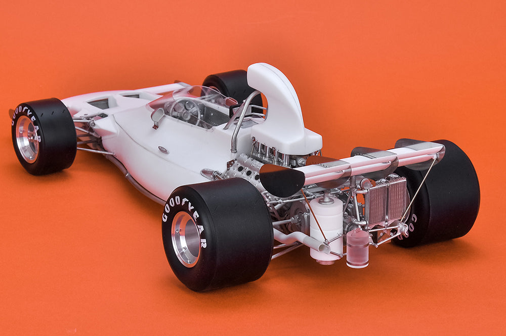 1/12 Scale Model Kit: McLaren M19A Full Detail