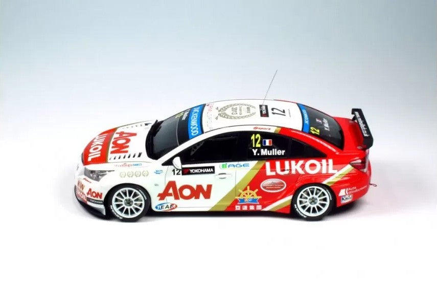 Platz NuNu Chevrolet Cruze 1.6T 2013 WTCC World Champion - 1/24 Scale Model Kit