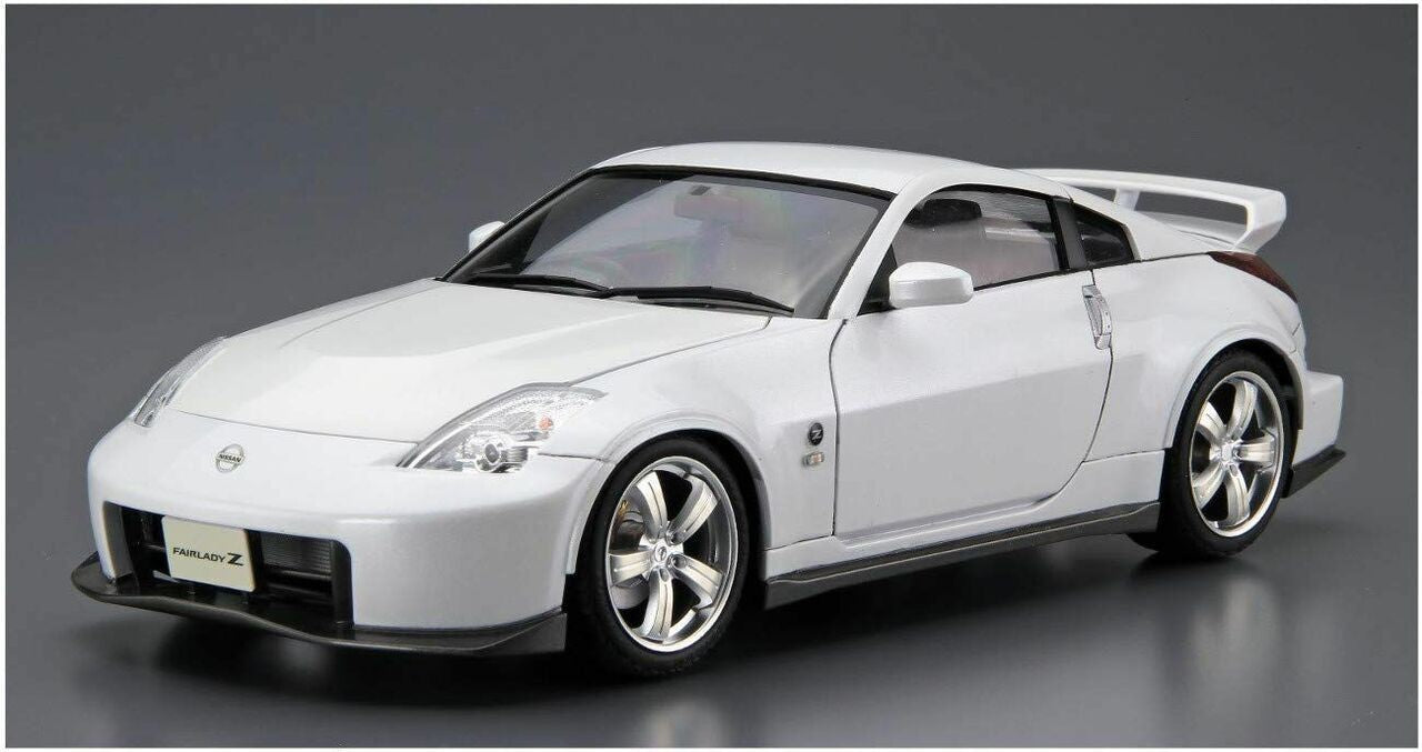 Aoshima The Model Car Nissan Z33 Fairlady Z Version Nismo '07 - 1/24 Scale Model Kit