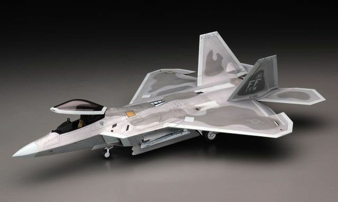 Hasegawa F-22 Raptor (U.S. Air Force Air Superiority Fighter)- 1/48 Scale Model Kit