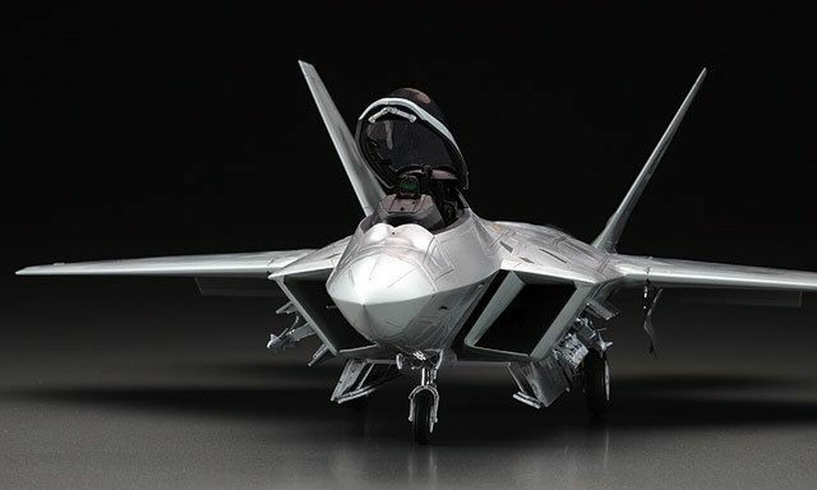 Hasegawa F-22 Raptor (U.S. Air Force Air Superiority Fighter)- 1/48 Scale Model Kit