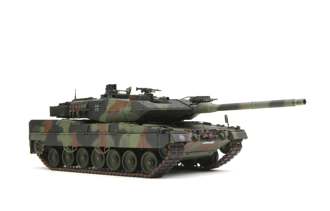 MENG GERMAN MAIN BATTLE TANK LEOPARD 2 A7 -  1/35 Scale Model