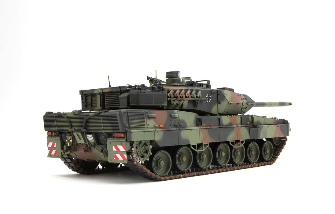 MENG GERMAN MAIN BATTLE TANK LEOPARD 2 A7 -  1/35 Scale Model