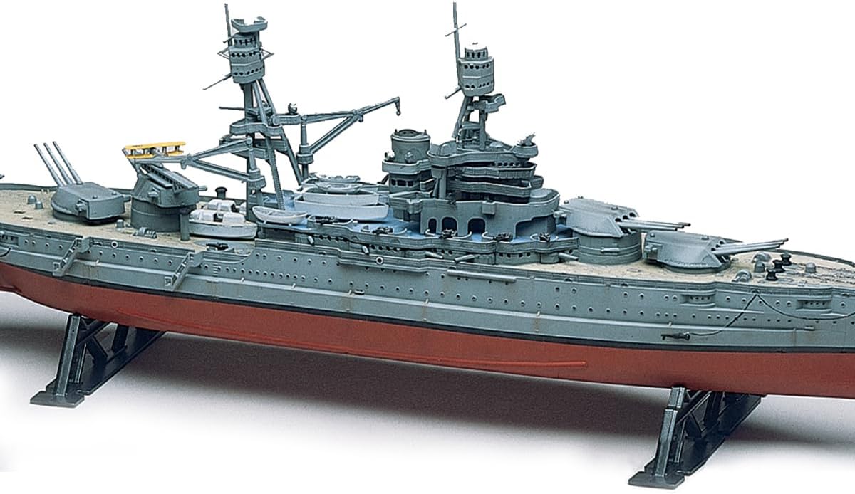 USS Arizona Battleship - 1/426 Scale Model Kit