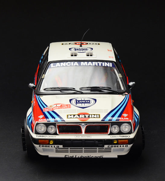 Italeri Lancia Delta HF integrale 16v - 1/12 Scale Model Kit