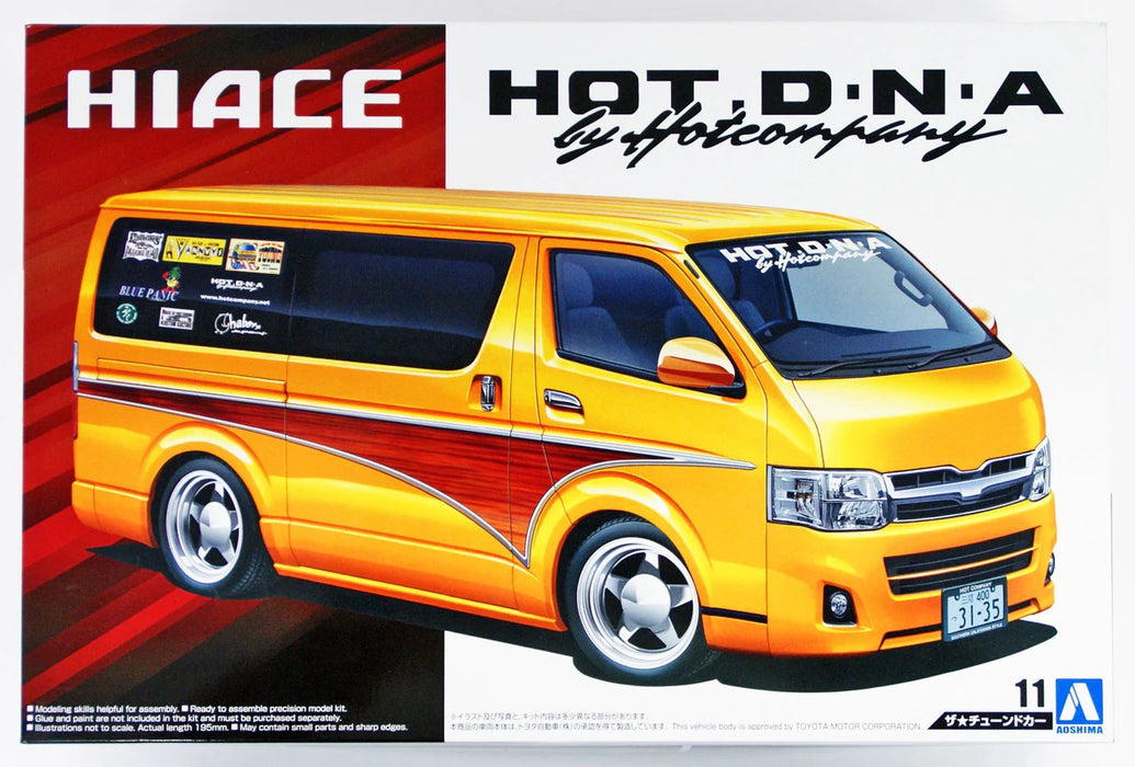 Aoshima Toyota Hot Company TRH200V HIACE - 1/24 Scale Model Kit