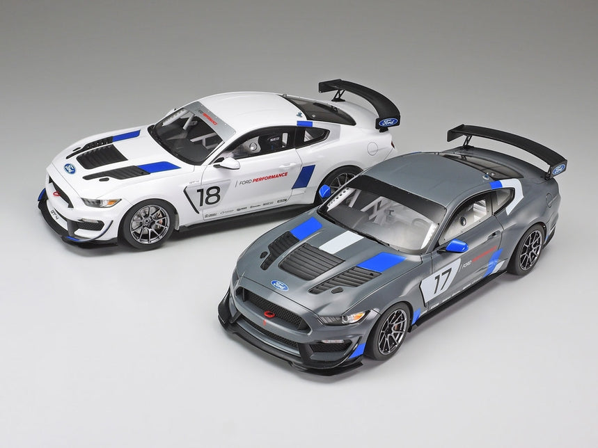 Ford Mustang GT4 Model Kit 1:24 scale model kit