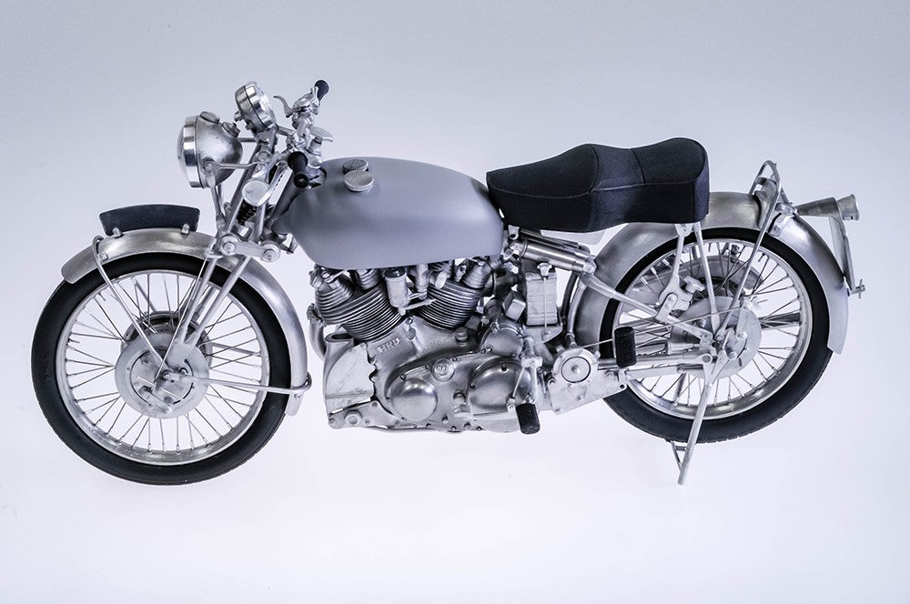 1/9 Scale Full Detail Kit: 1948 HRD Vincent Black Shadow - Iconic Motorcycle