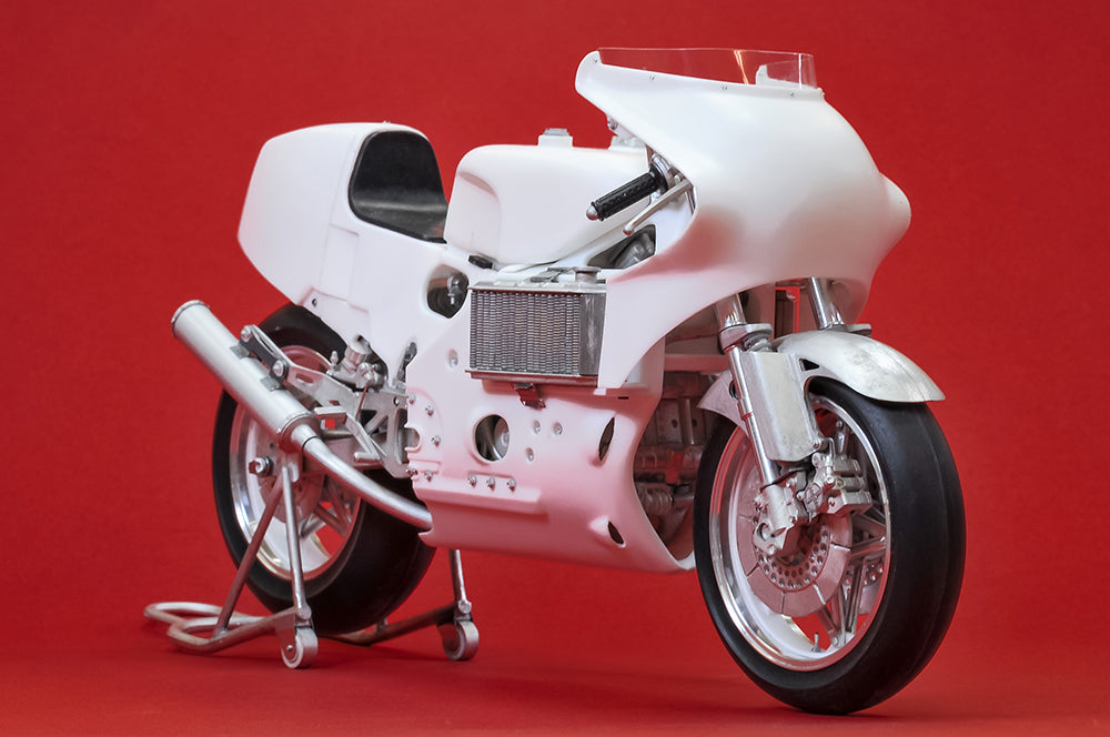 1/9 Scale Model Kit: HONDA NR500 [NR1] Full Detail