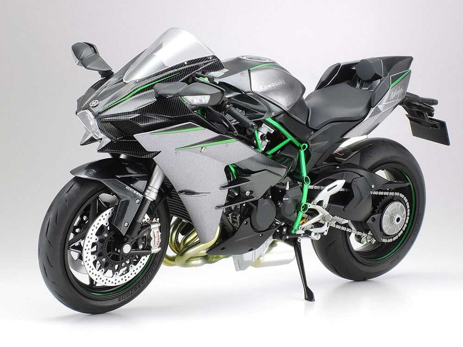 Kawasaki Ninja H2 Carbon 1:12 scale model kit