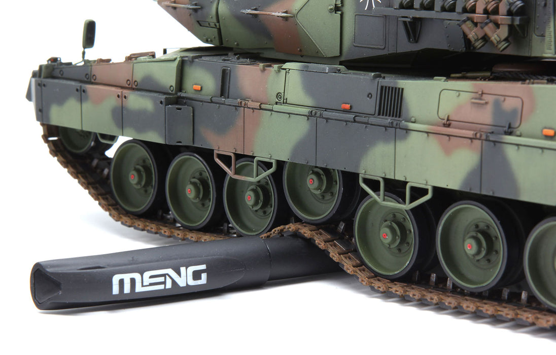 MENG GERMAN MAIN BATTLE TANK LEOPARD 2 A7 -  1/35 Scale Model