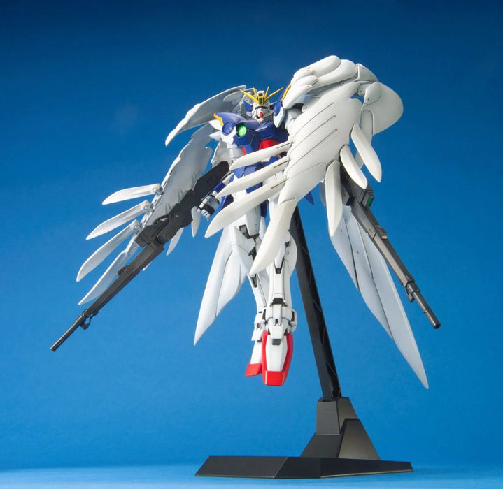 MG XXXG-00W0 Wing Gundam Zero Custom